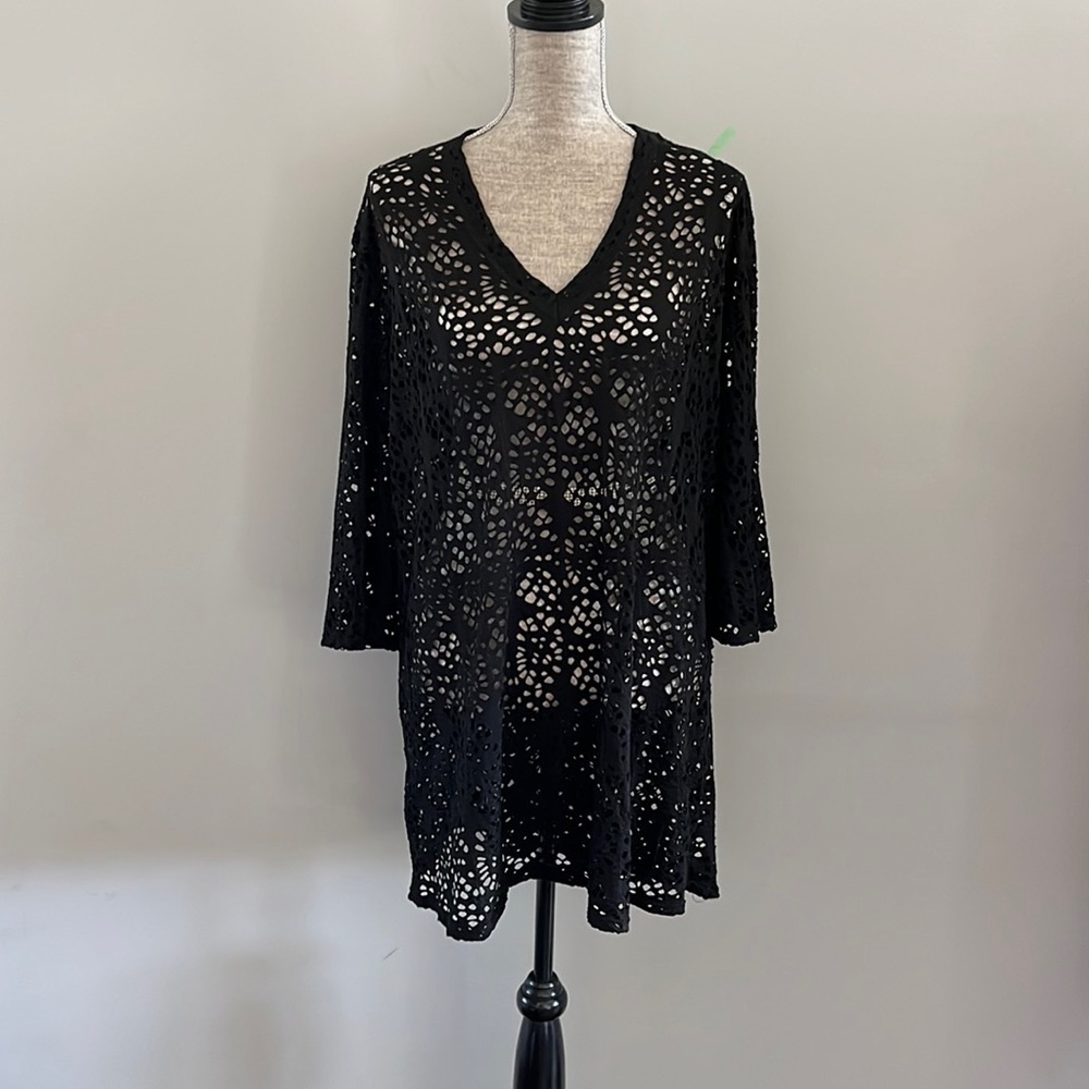 Jordan Taylor Size Large Black Cover Up. Bohemian with cut outs.